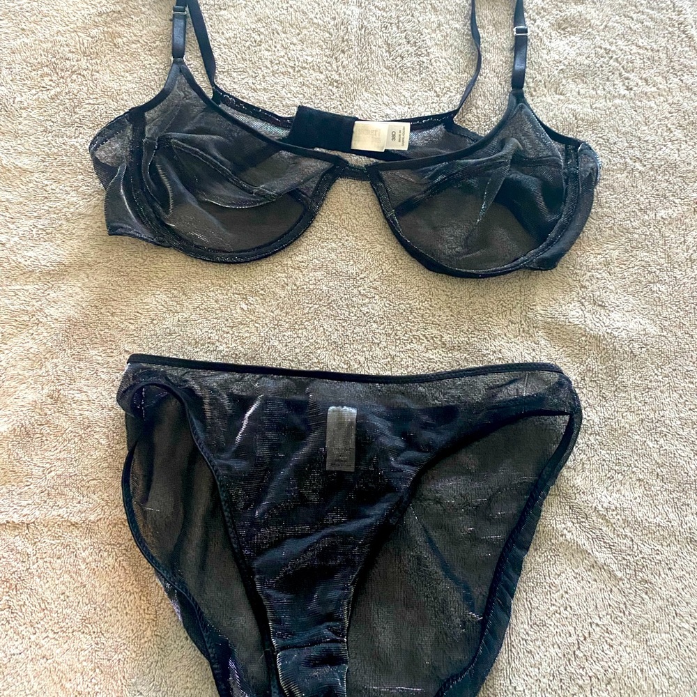 Bra and panty set NEW 38D/XL